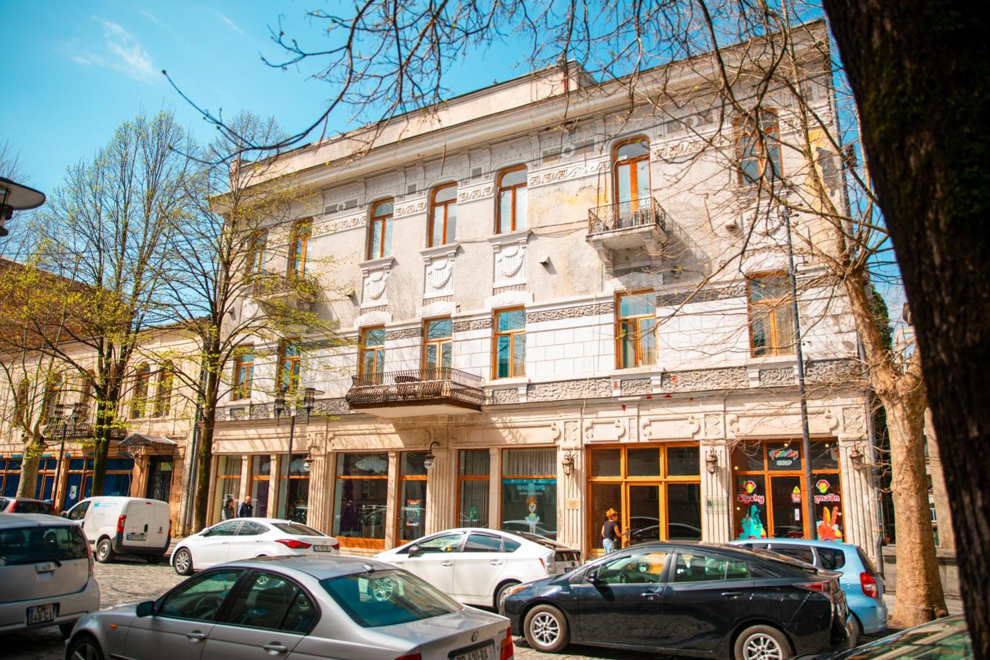 Belona Hotel Kutaiszi Kültér fotó